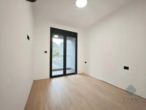 Rent, office space, 42m², Zagorič, Podgorica - image 7