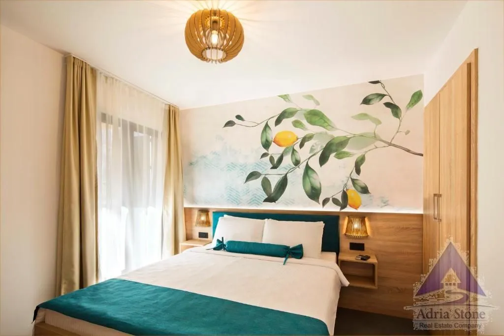 Prodaja, ugostiteljski objekat, 658m², Centar, Budva