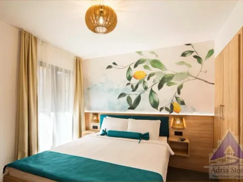 Sale, hospitality venue, 658m², Centar, Budva