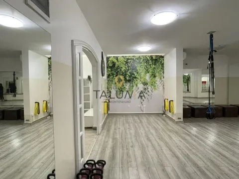 Prodaja, poslovni prostor, 157m², Preko Morače, Podgorica - image 2