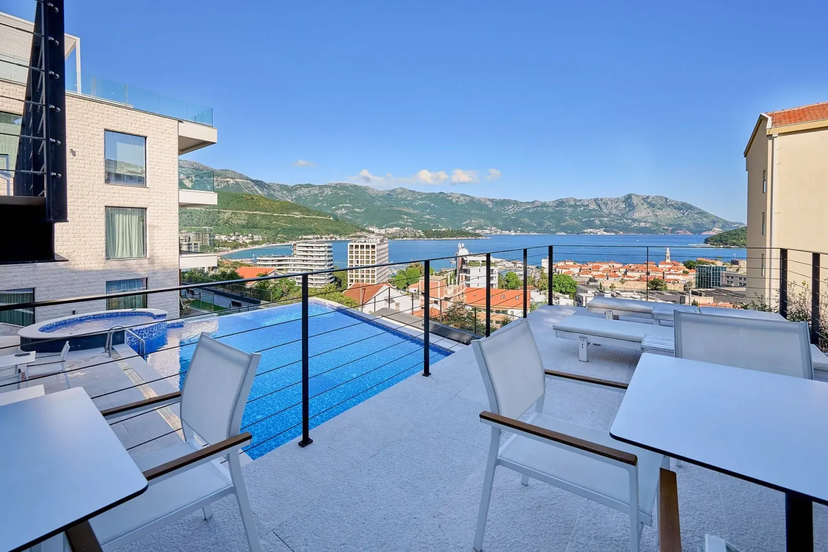 Sale, four bedroom apartment, 264m², Budva, Crna Gora