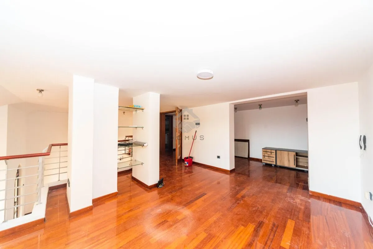 Rent, house, 270m², Gorica C, Podgorica