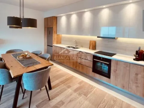 Sale, four bedroom apartment, 109m², Savski Venac, Beograd - image 2