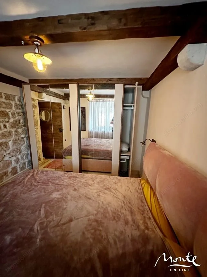 Prodaja, jednosoban stan, 57m², Tivat, Crna Gora