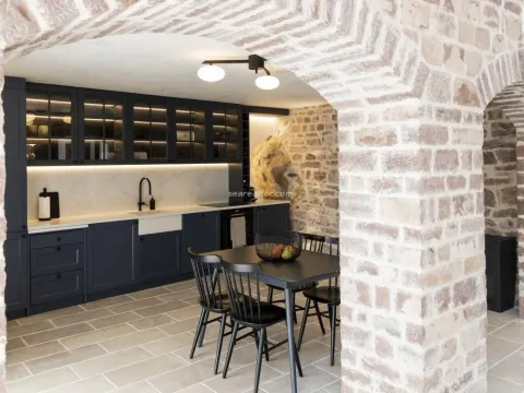 Prodaja, kuća, 293m², Tivat, Crna Gora - image 24