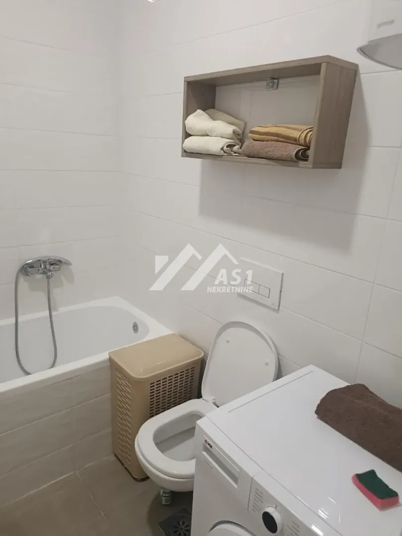Izdavanje, jednosoban stan, 42m², Podbara, Novi Sad Sve Podlokacije
