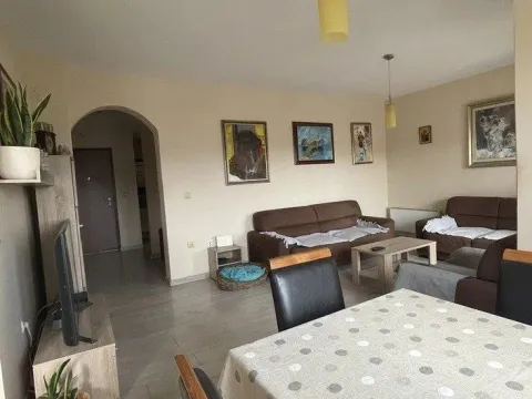 Prodaja, stan, 106m², Pod Kuk, Tivat - image 2
