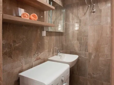 Izdavanje, garsonjera, 30m², Bečići, Budva - image 7