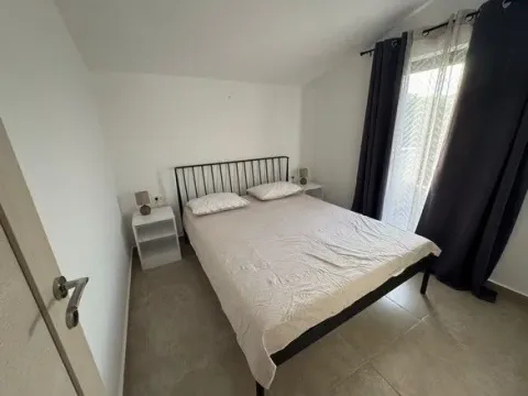 Rent, two bedroom apartment, 75m², Luštica, Herceg Novi - image 3