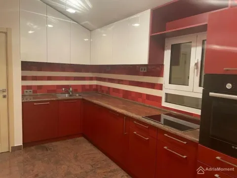 Prodaja, kuća, 194m², Tivat, Crna Gora - image 3