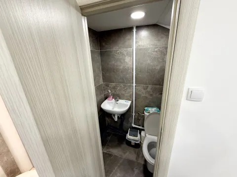 Rent, office space, 50m², Blok 9, Podgorica - image 8