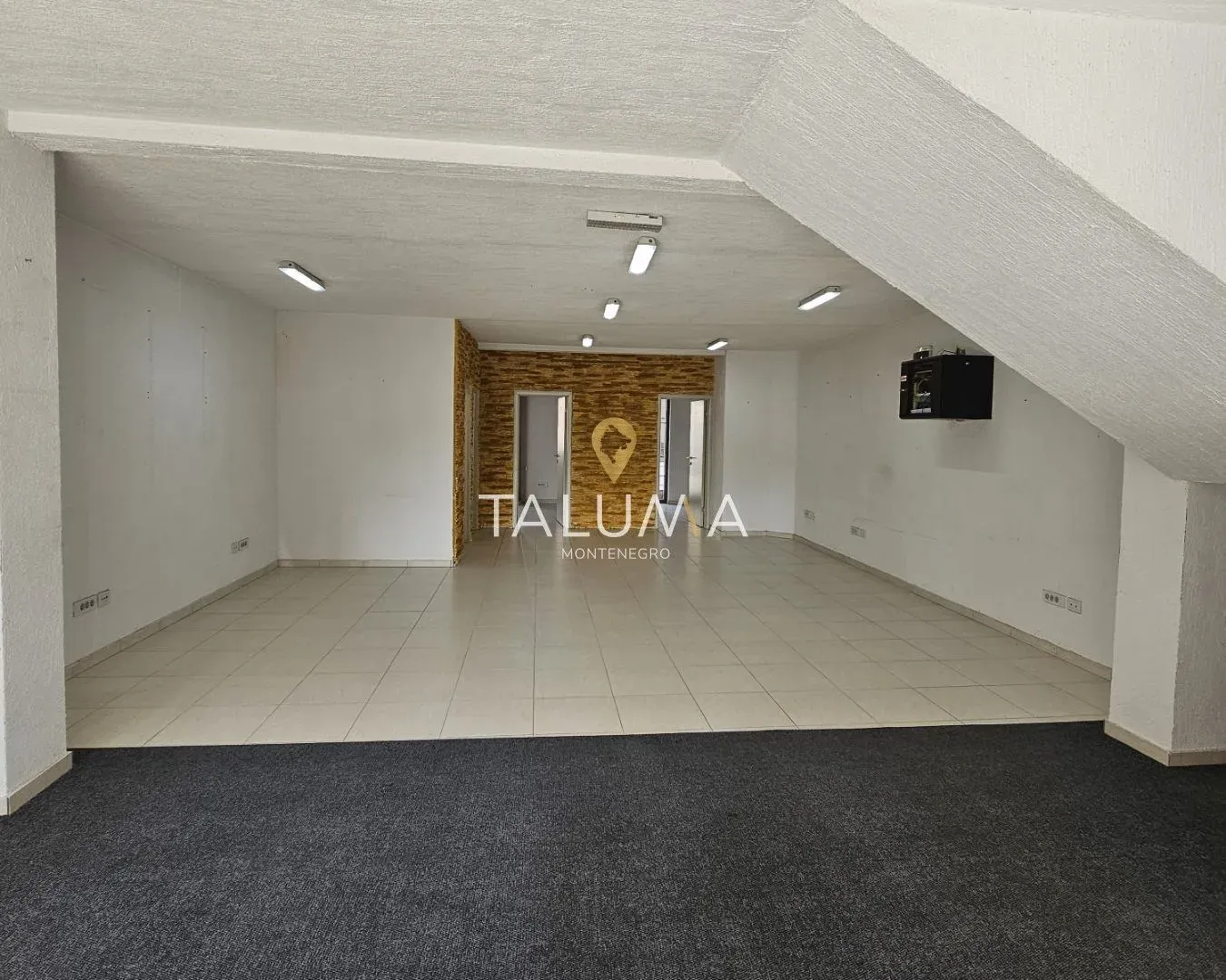 Rent, office space, 190m², City Kvart, Podgorica