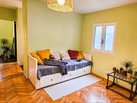 Rent, studio apartment, 40m², Dobrota, Kotor - image 3