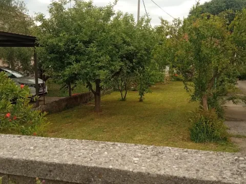 Izdavanje, trosoban stan, 100m², Donja Gorica, Podgorica - image 2