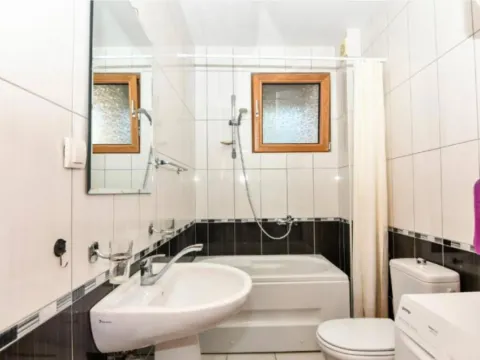 Prodaja, dvosoban stan, 75m², Herceg Novi, Crna Gora - image 11