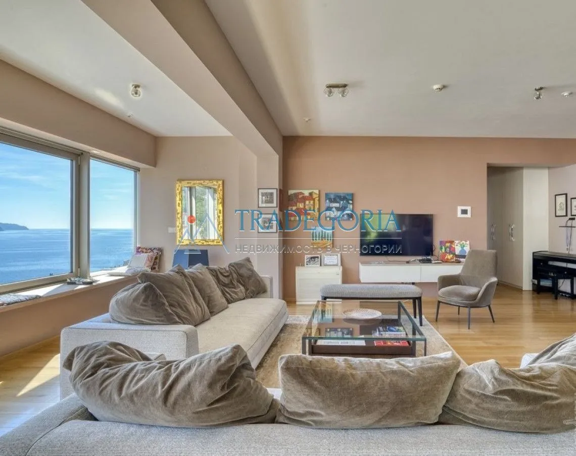 Prodaja, trosoban stan, 167m², Budva, Crna Gora