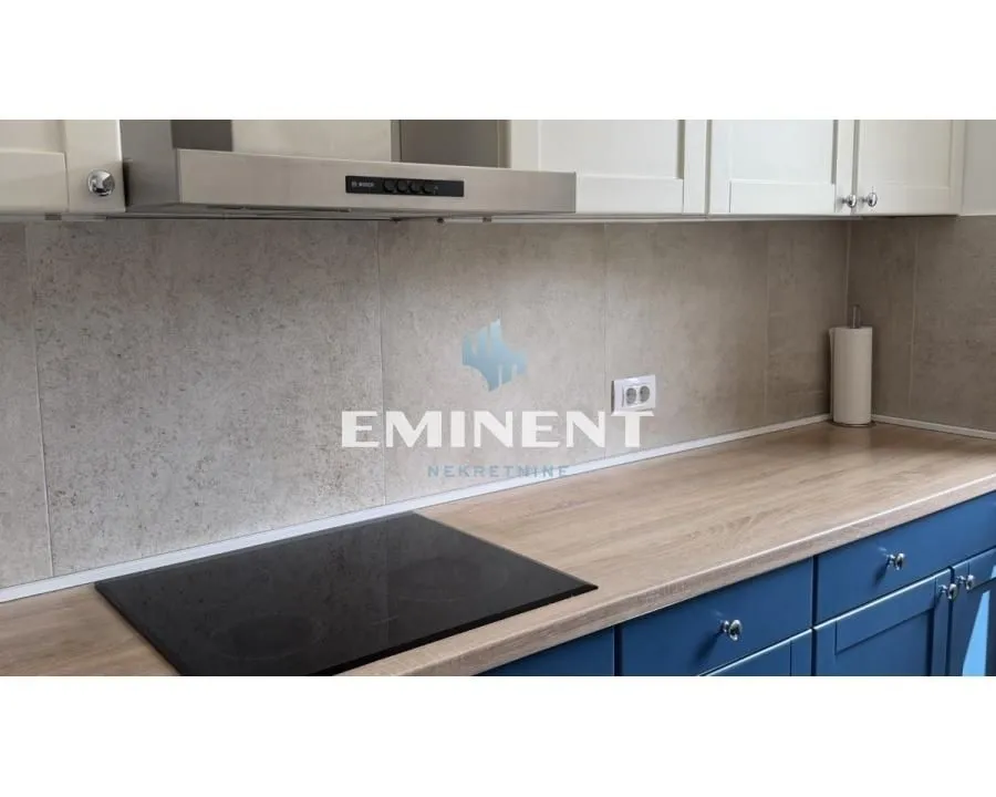 Izdavanje, četvorosoban stan, 117m², Novi Beograd Blok 65, Novi Beograd Sve Podlokacije
