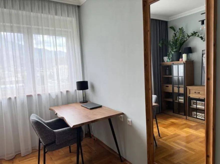 Prodaja, dvosoban stan, 107m², Centar, Bar