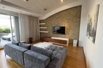 Rent, four bedroom apartment, 118m², Vračar Sve Podlokacije, Beograd - image 3