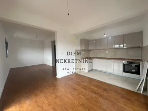 Izdavanje, dvosoban stan, 95m², Zagorič, Podgorica - image 9