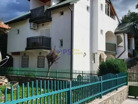 Sale, house, 304m², Kolašin, Crna Gora - image 2