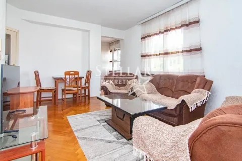 Izdavanje, jednosoban stan, 56m², Stara Varoš, Podgorica - image 2