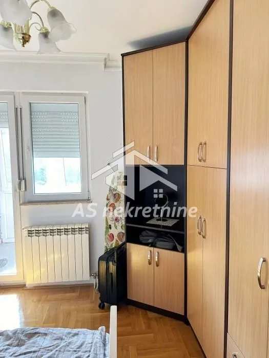 Izdavanje, trosoban stan, 60m², Brace Jerković, Voždovac Sve Podlokacije
