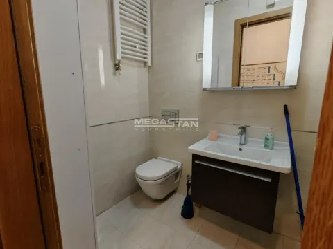 Izdavanje, poslovni prostor, 45m², Stari Grad, Beograd - image 3
