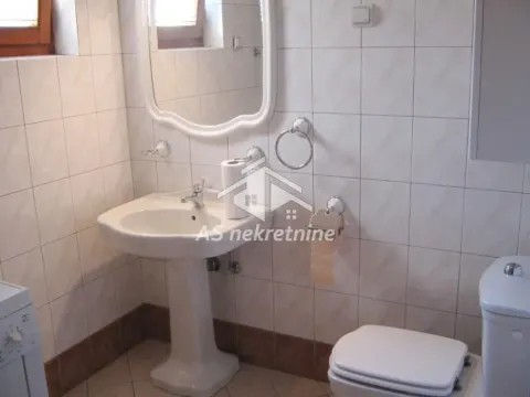 Izdavanje, stan, 200m², Savski Venac, Beograd - image 10