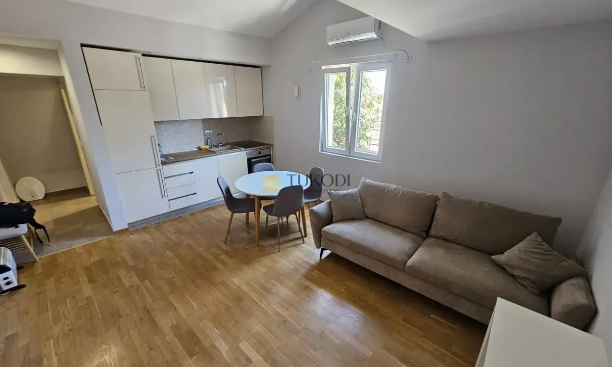 Rent, two bedroom apartment, 40m², Zemun Novi Grad, Zemun Sve Podlokacije