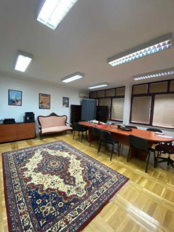 Izdavanje, poslovni prostor, 92m², Preko Morače, Podgorica