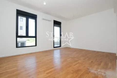 Stan in Tološi