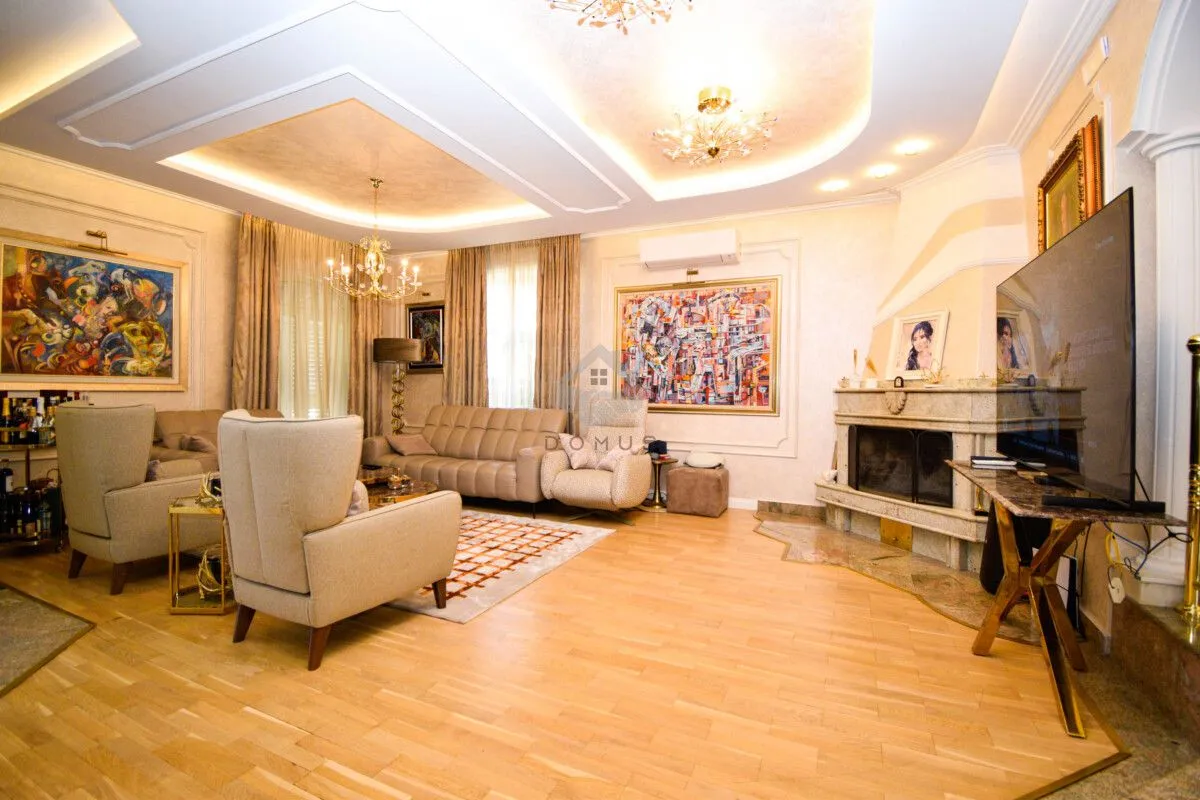 Rent, house, 300m², Zabjelo, Podgorica