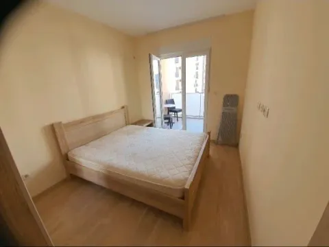 Izdavanje, jednosoban stan, 47m², City Kvart, Podgorica - image 11