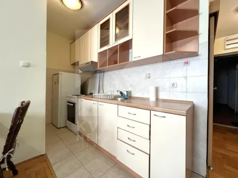 Rent, studio apartment, 21m², Momišići, Podgorica - image 3