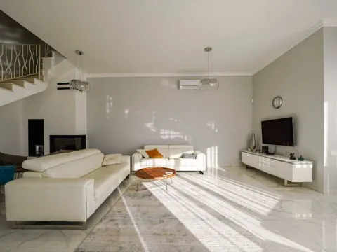 Prodaja, kuća, 290m², Tivat, Crna Gora - image 2