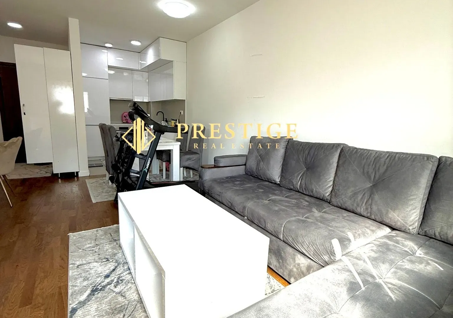 Izdavanje, jednosoban stan, 47m², Stari Aerodrom, Podgorica