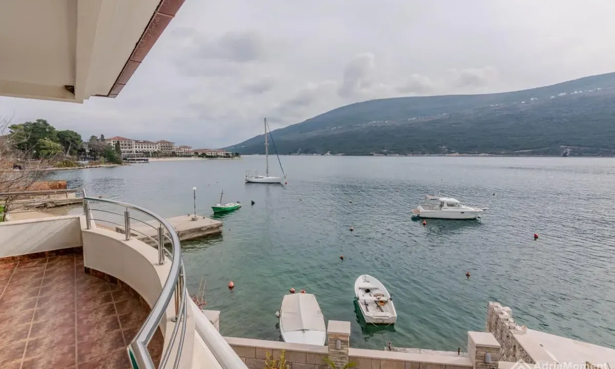 Sale, house, 120m², Kumbor, Herceg Novi