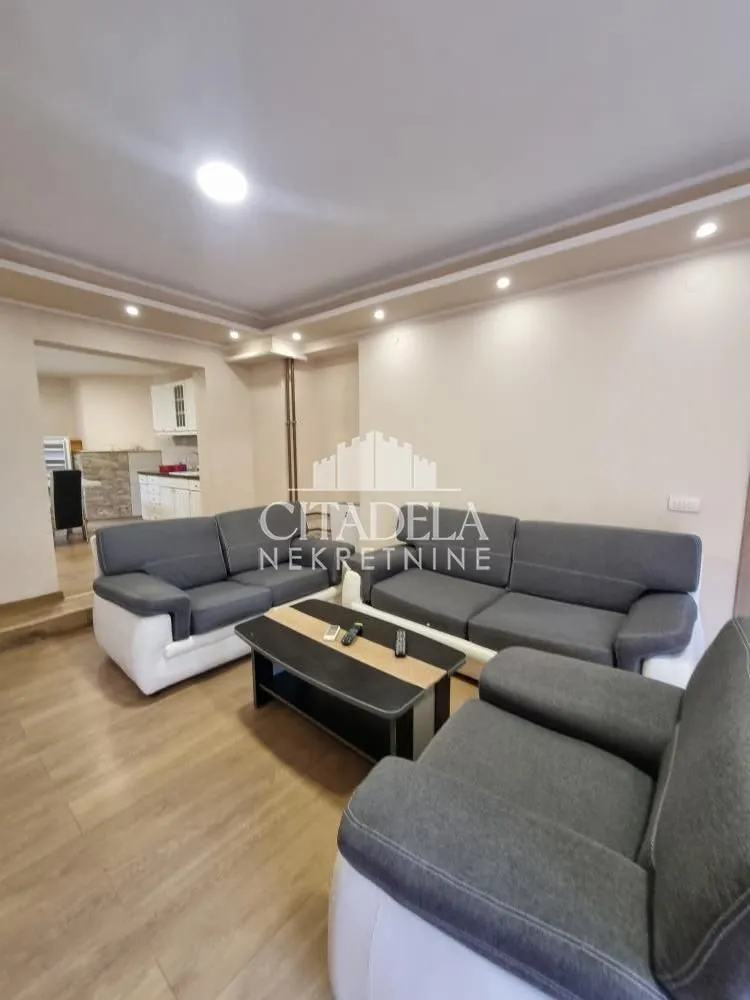 Prodaja, trosoban stan, 73m², Čukarica, Beograd