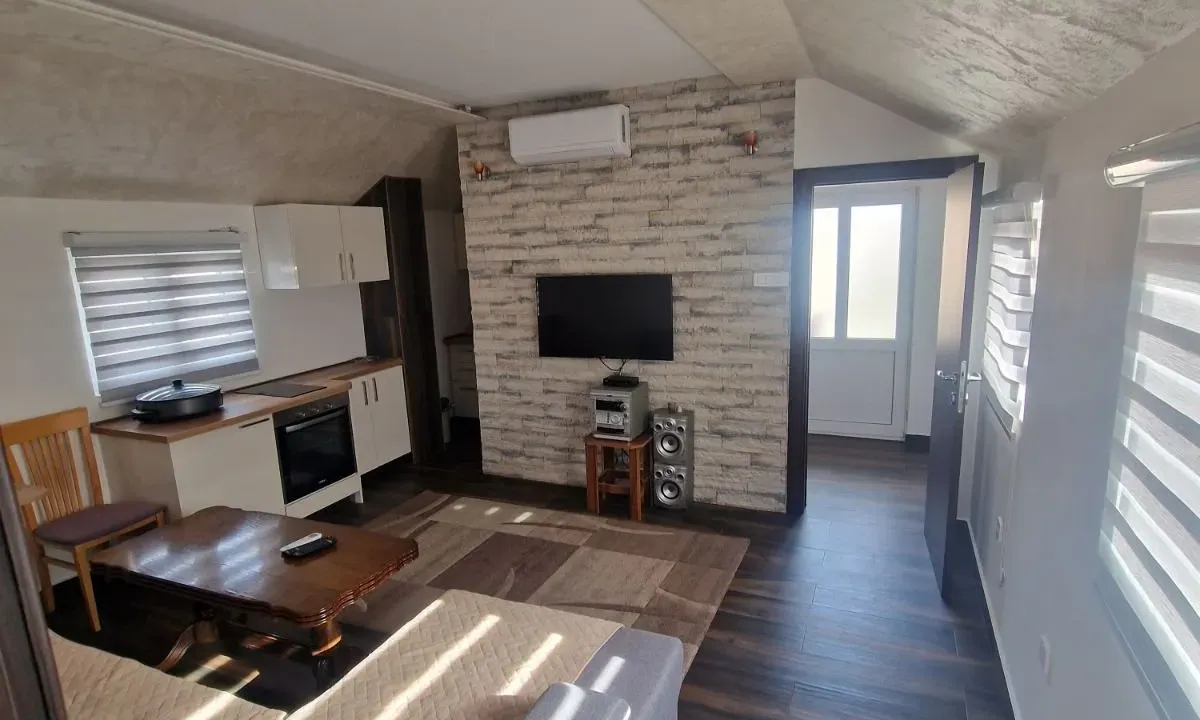 Izdavanje, kuća, Ibričevina, Podgorica