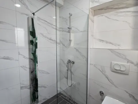 Prodaja, jednosoban stan, 52m², Stari Aerodrom, Podgorica - image 9