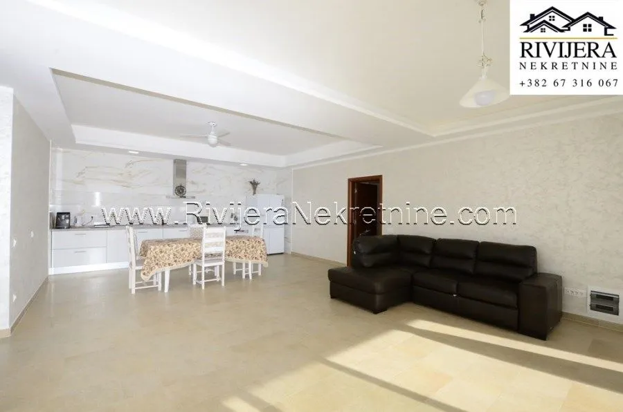 Prodaja, trosoban stan, 213m², Topla, Herceg Novi