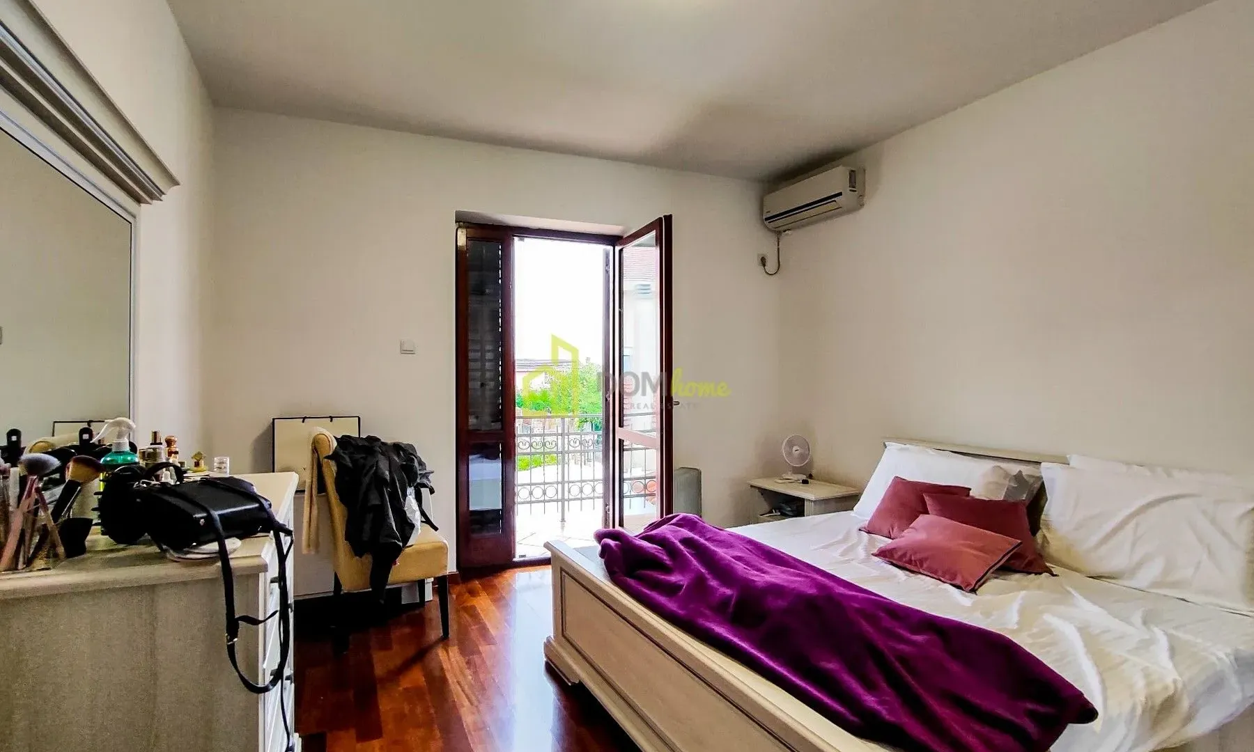 Sale, house, 340m², Tološi, Podgorica