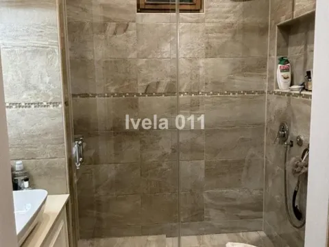 Sale, three bedroom apartment, 95m², Stari Grad, Beograd - image 12