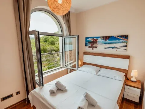 Prodaja, dvosoban stan, 64m², Tivat, Crna Gora - image 7