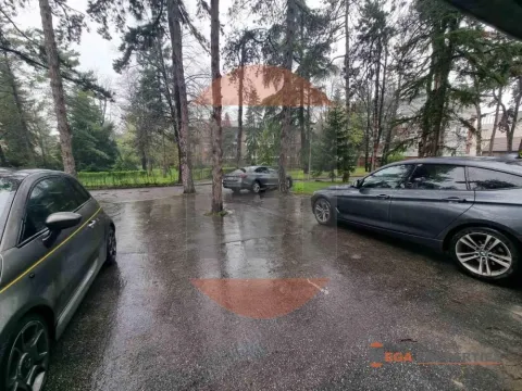 Izdavanje, četvorosoban stan, 124m², Savski Venac, Beograd - image 19