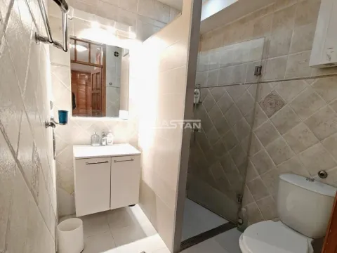 Izdavanje, trosoban stan, 91m², Vračar Sve Podlokacije, Beograd - image 2