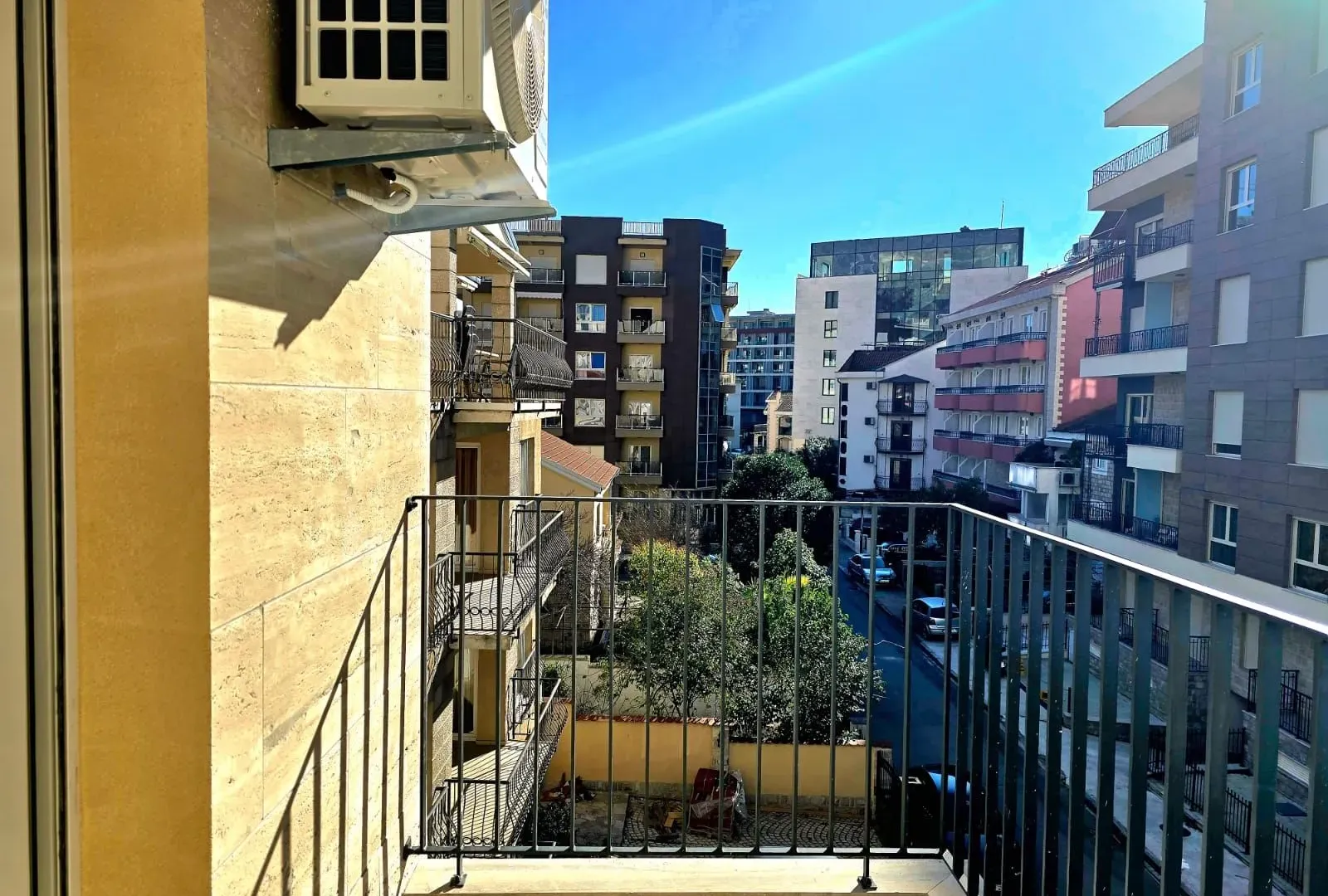 Prodaja, dvosoban stan, 65m², Centar, Budva