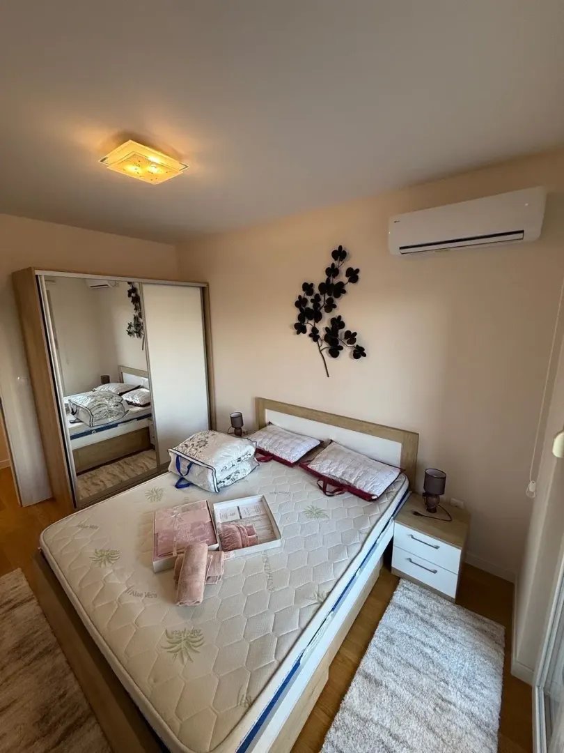 Rent, three bedroom apartment, 96m², Central Point, Podgorica