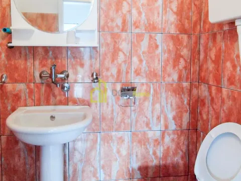 Izdavanje, kuća, 170m², Lješevići, Kotor - image 19